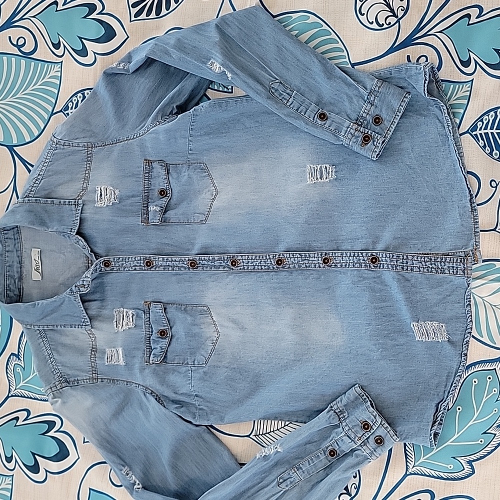 INSO Distressed Jean Top